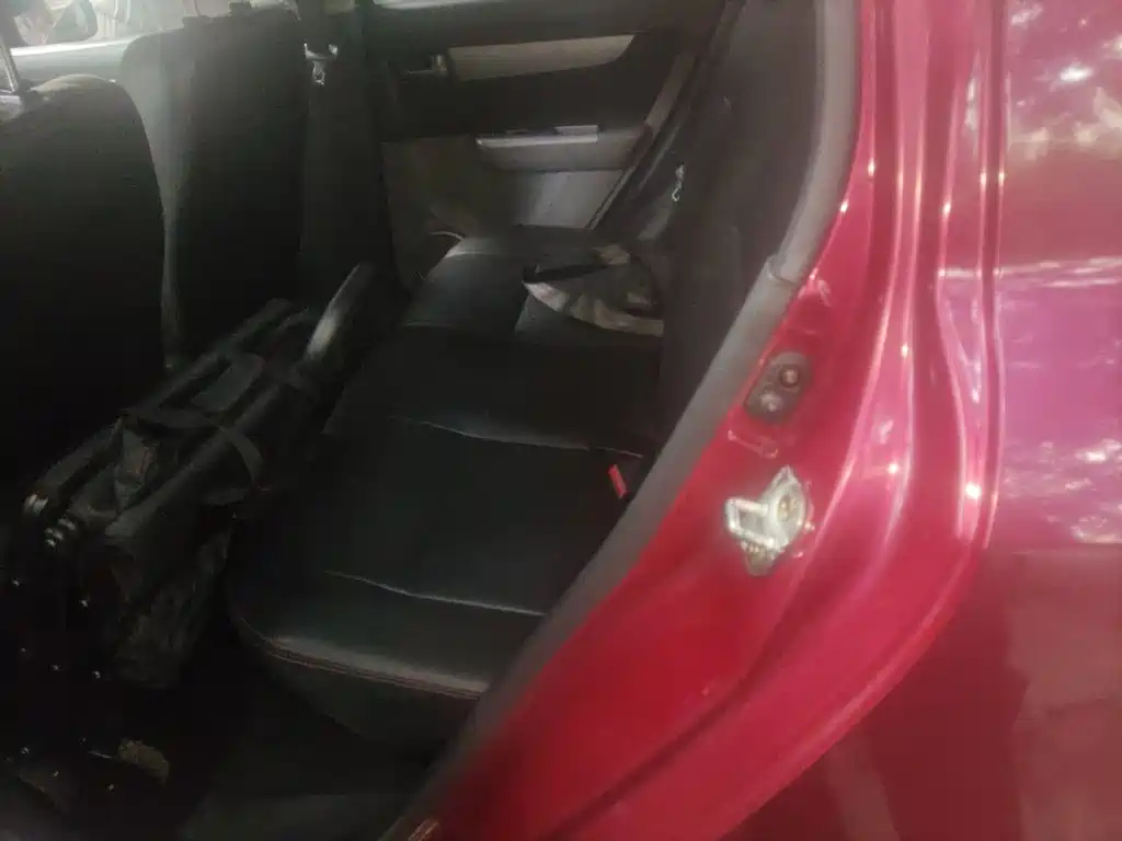 Suzuki Swift 2015 — фото 15