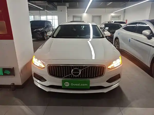 Volvo S90 2017