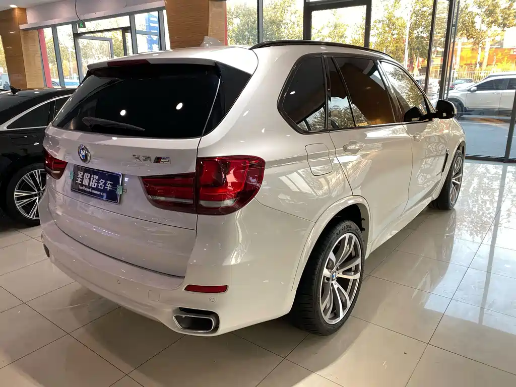BMW X5 2018 — фото 6