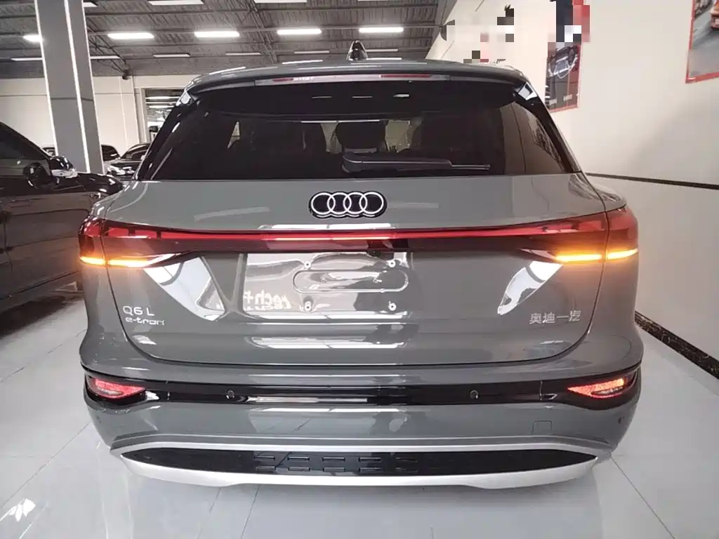 Audi Q6L E-Tron 2026 — фото 6