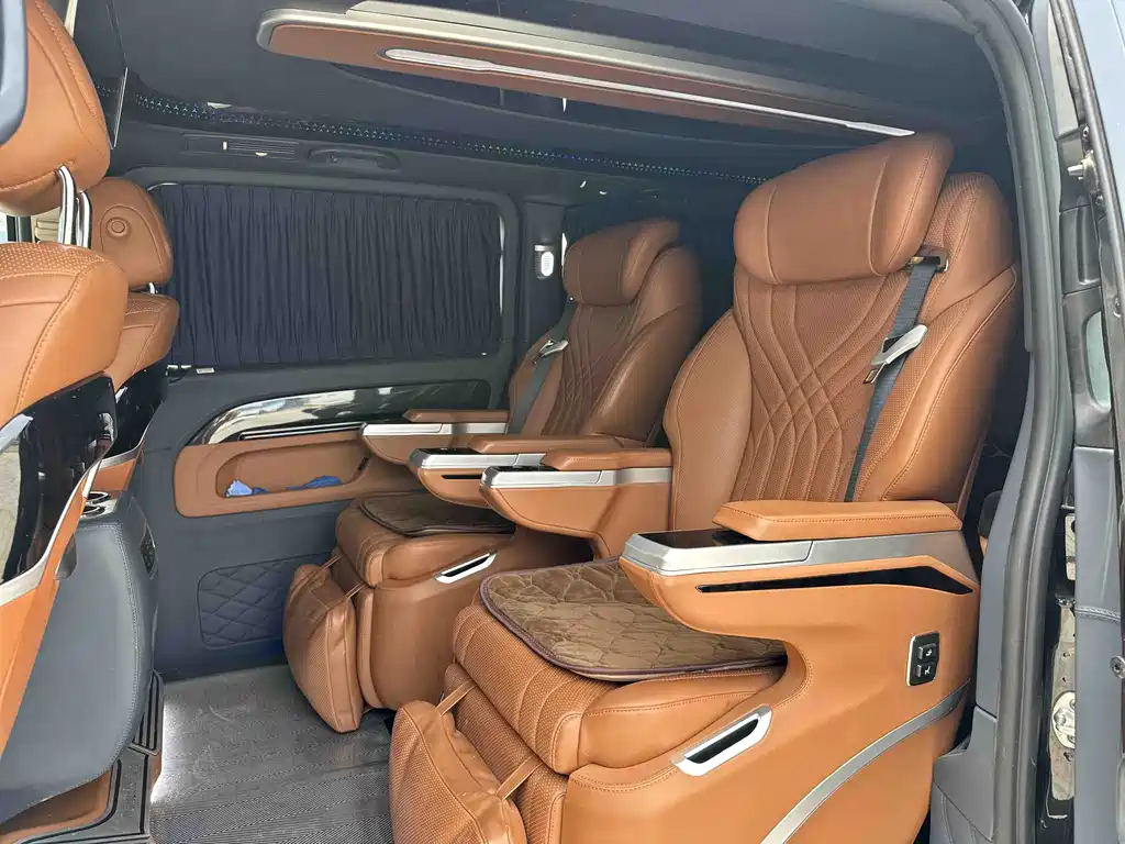 Mercedes-Benz Vito 2023 — фото 10