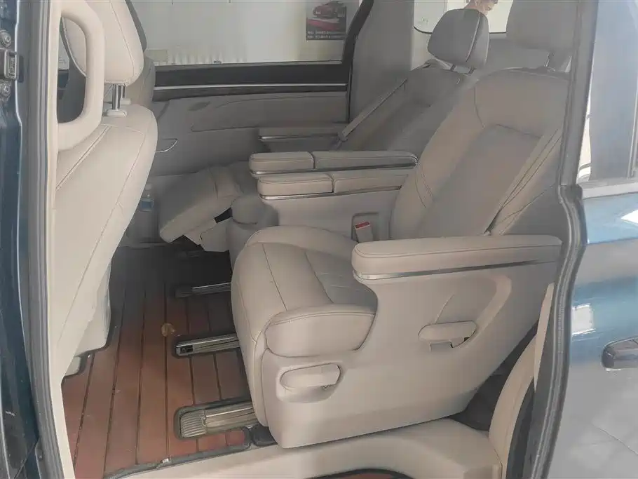 GAC Motor Trumpchi M8 2019 — фото 11