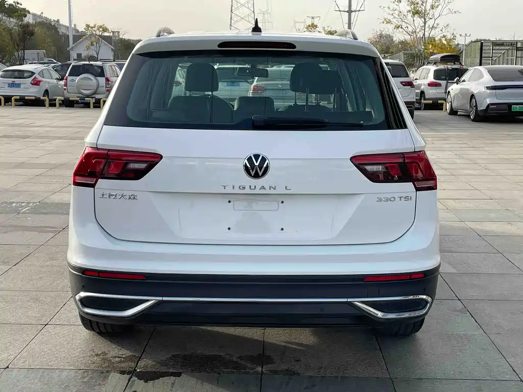 Volkswagen Tiguan L 2022 — фото 4