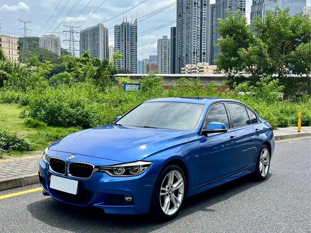 BMW 3 Series 2019 — фото 1