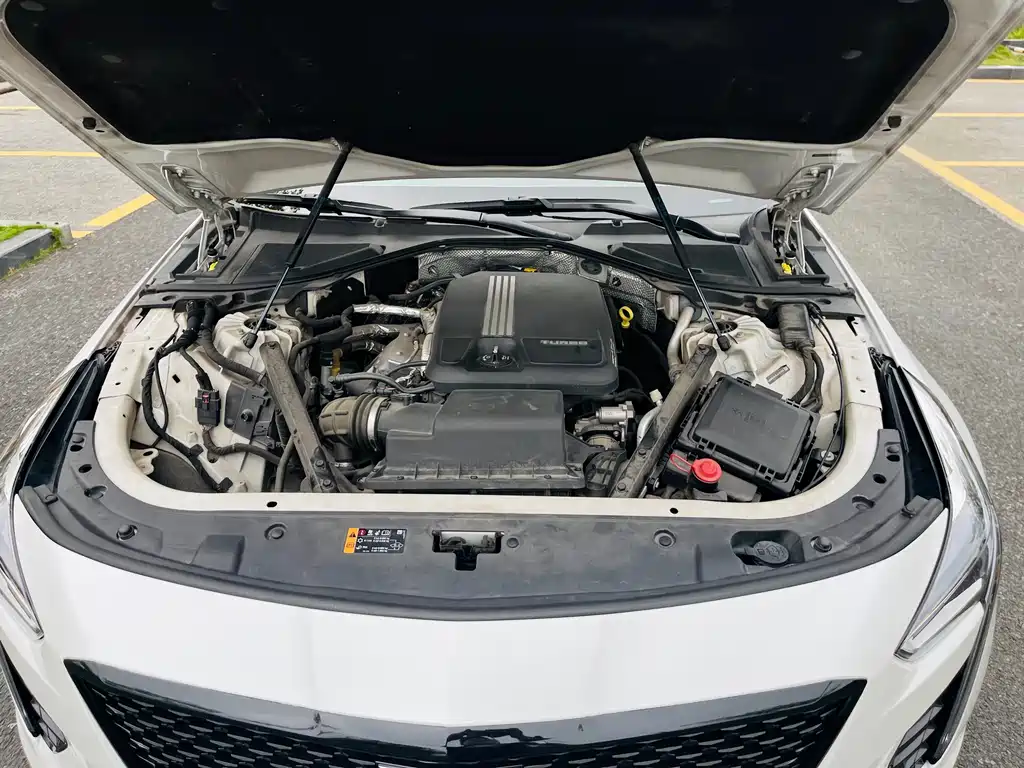 Cadillac CT6 2020 — фото 18