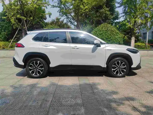 Toyota Frontlander 2023