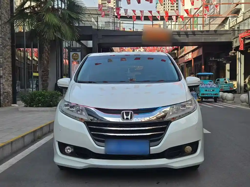 Honda Odyssey 2018 — фото 21