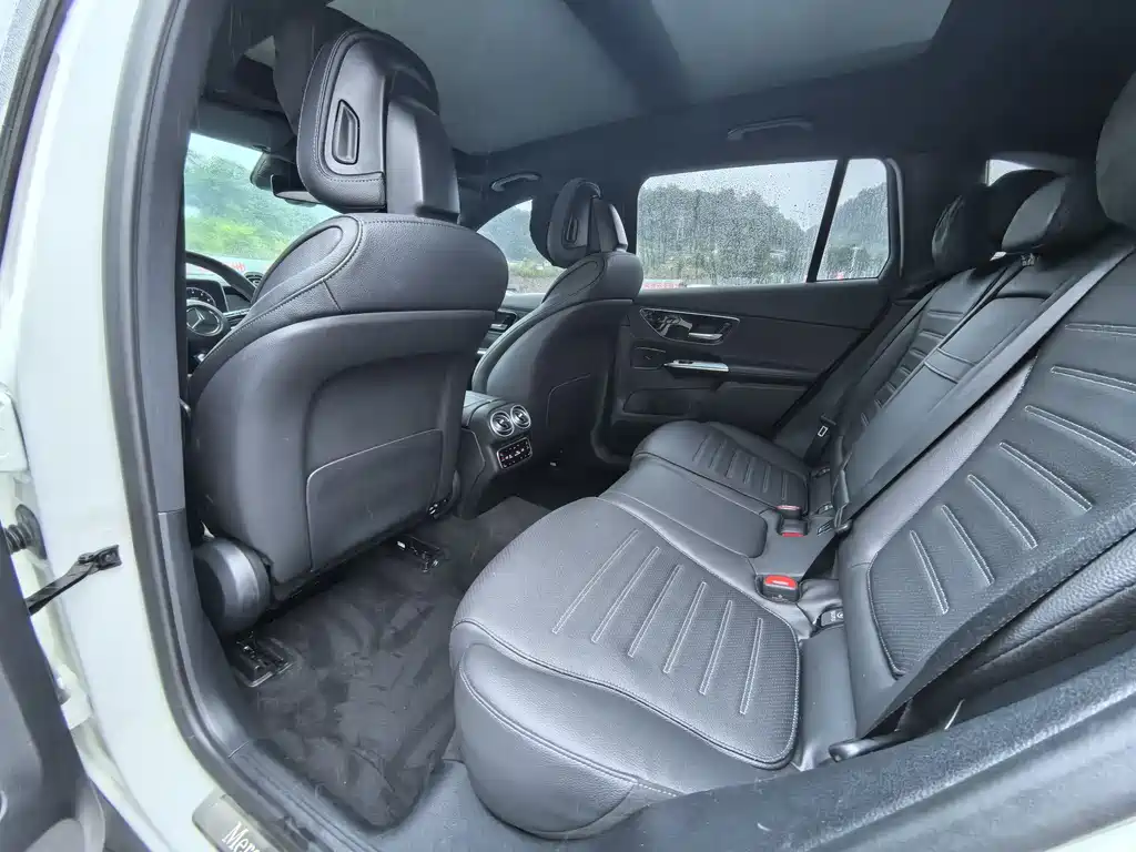 Mercedes-Benz GLC 2024