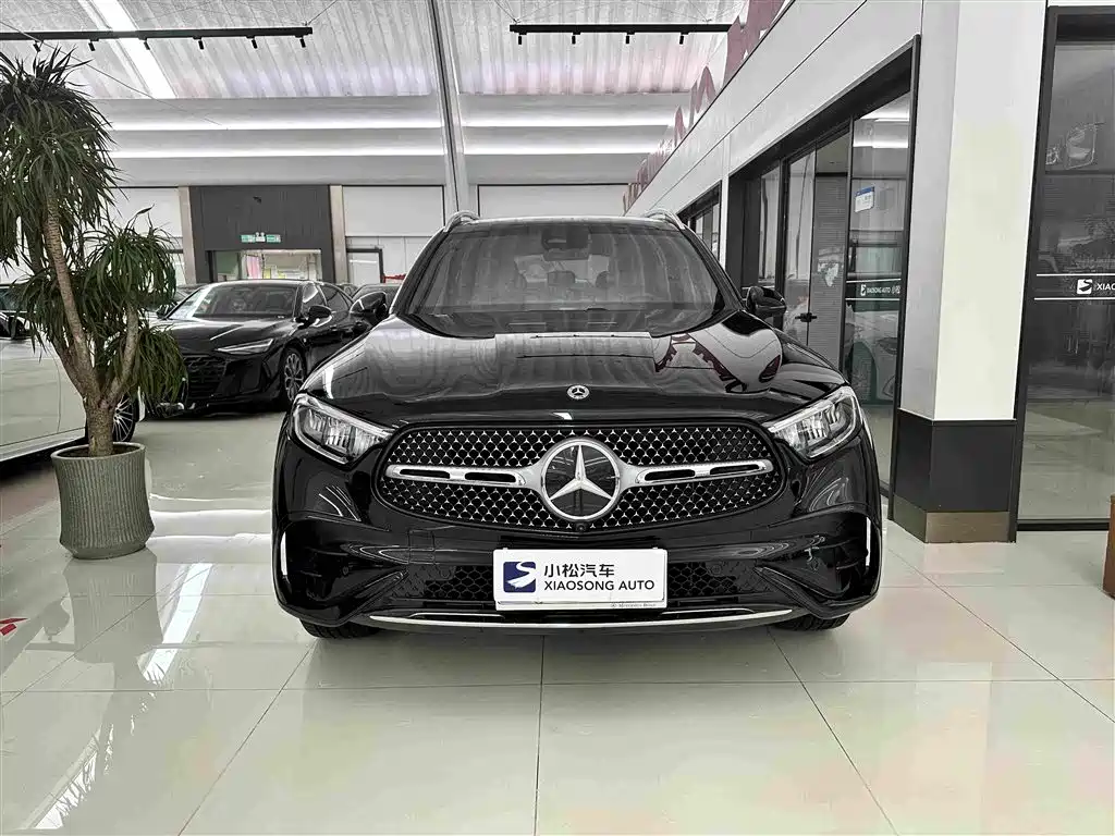 Mercedes-Benz GLC 2023