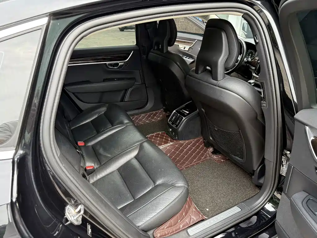 Volvo S90 2017 — фото 10