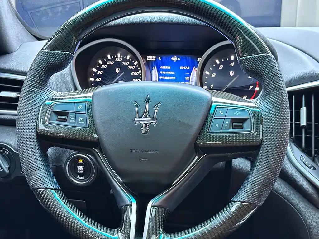 Maserati Ghibli 2016 — фото 12