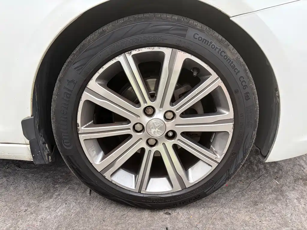Peugeot 408 2015 — фото 14