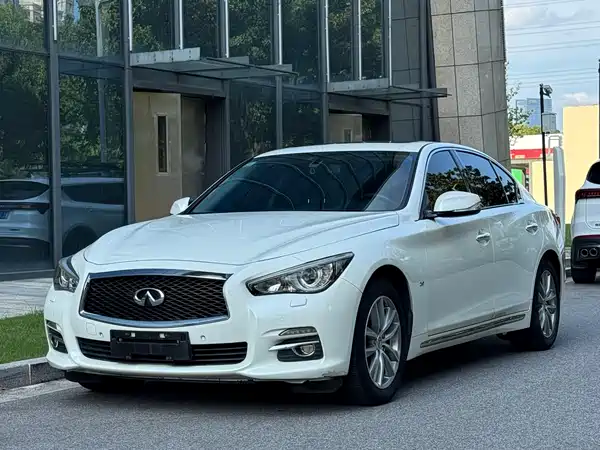 Infiniti Q50L 2016