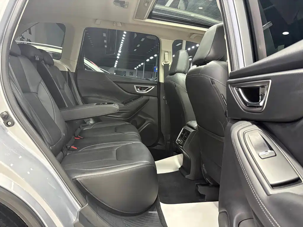 Subaru Forester 2021 — фото 17