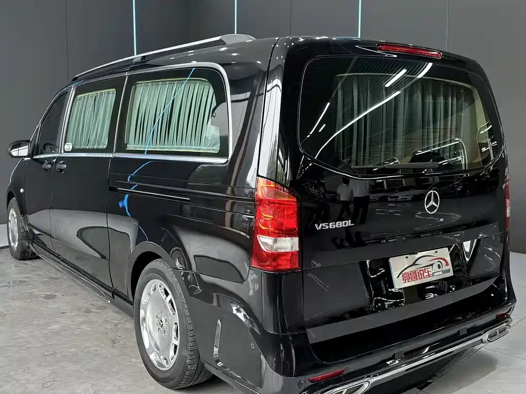 Mercedes-Benz Vito 2022 — фото 8