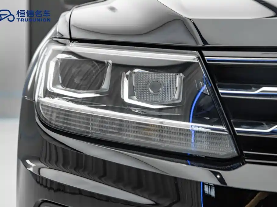 Volkswagen Tiguan L 2018 — фото 10