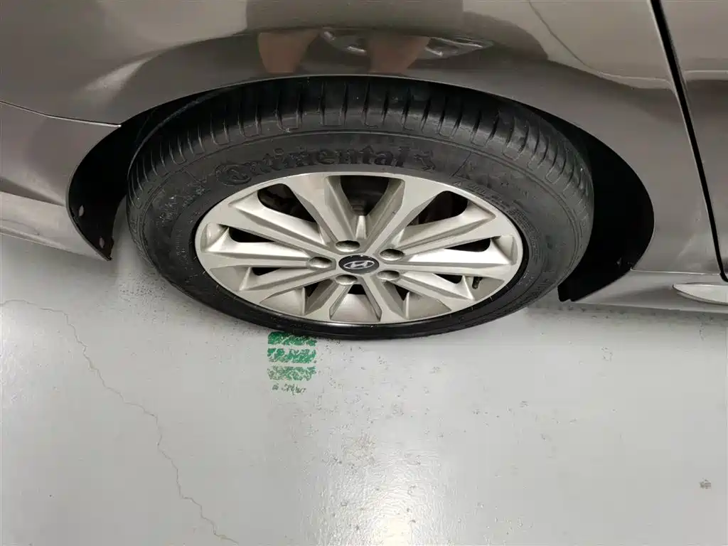 Hyundai Sonata 2015 — фото 30
