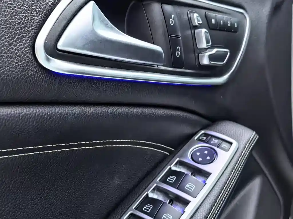 Mercedes-Benz CLA 2018 — фото 19
