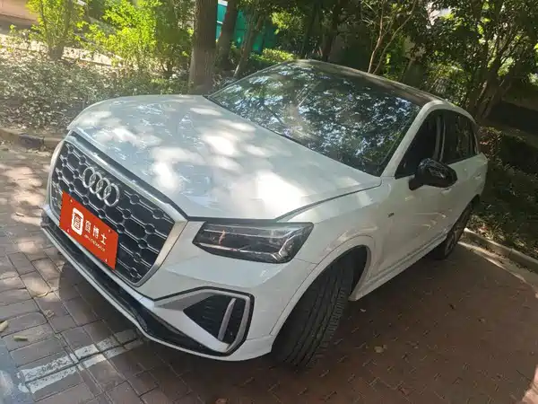 Audi Q2L 2022
