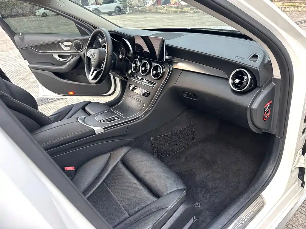 Mercedes-Benz C-Class 2019