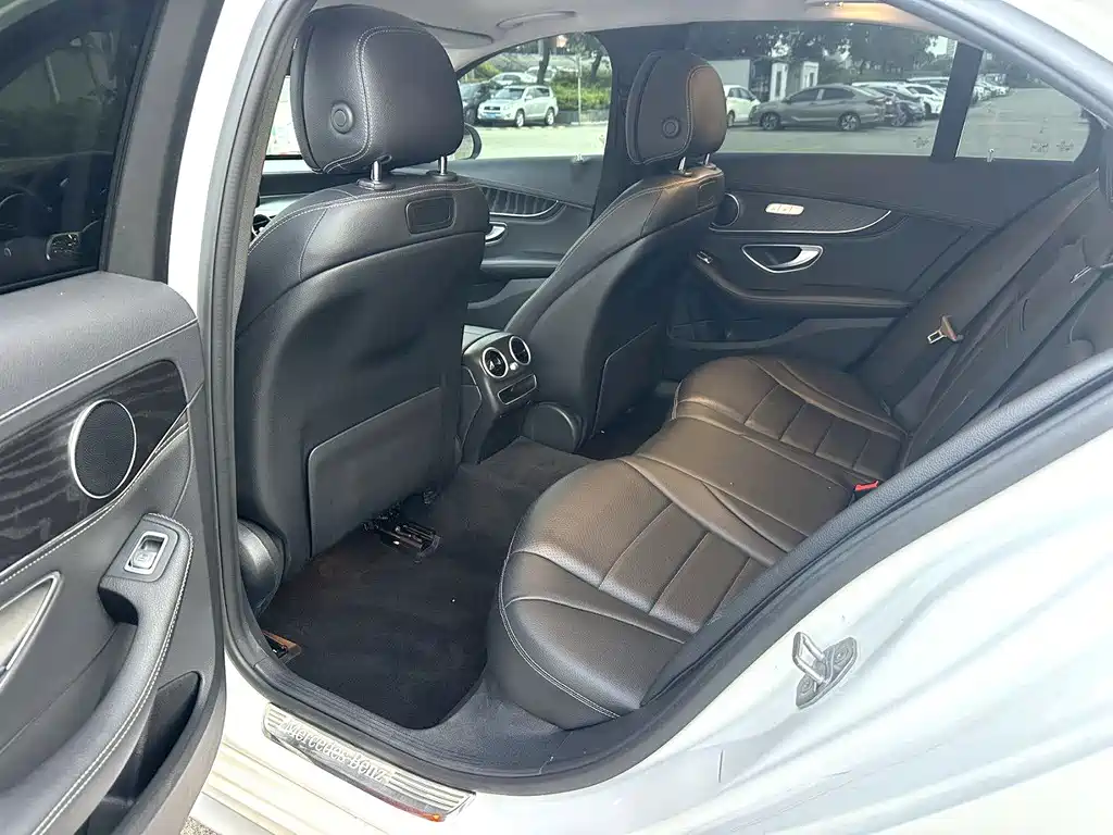Mercedes-Benz C-Class 2019
