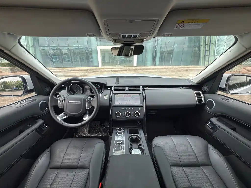 Land Rover Discovery 2019 — фото 8