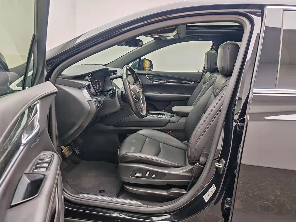Cadillac XT5 2020 — фото 14