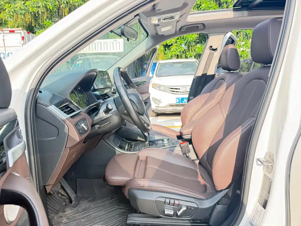 BMW X1 2021 — фото 12