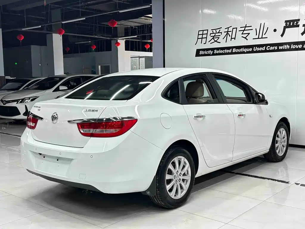 Buick Excelle 2013