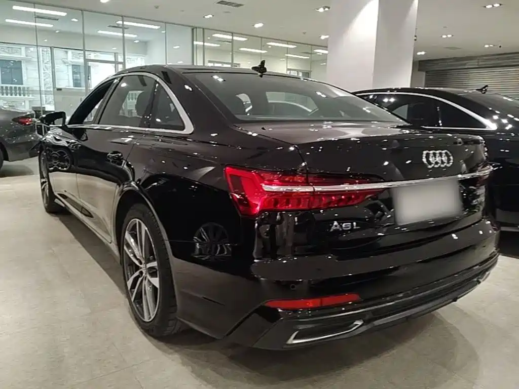 Audi A6L 2021