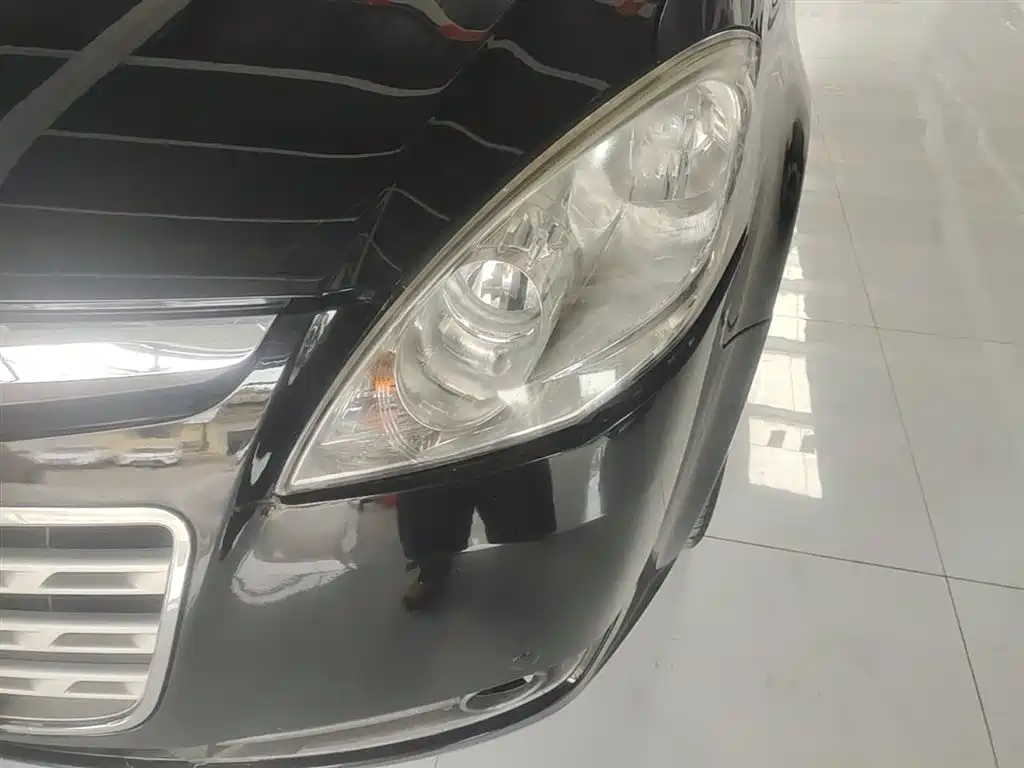 Luxgen Big 7 MPV 2015 — фото 24