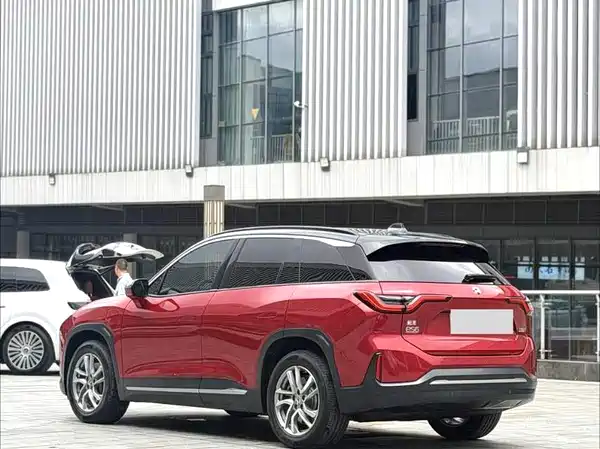 NIO ES6 2020