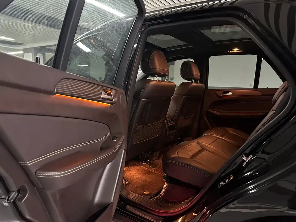 Mercedes-Benz GLE 2019 — фото 16