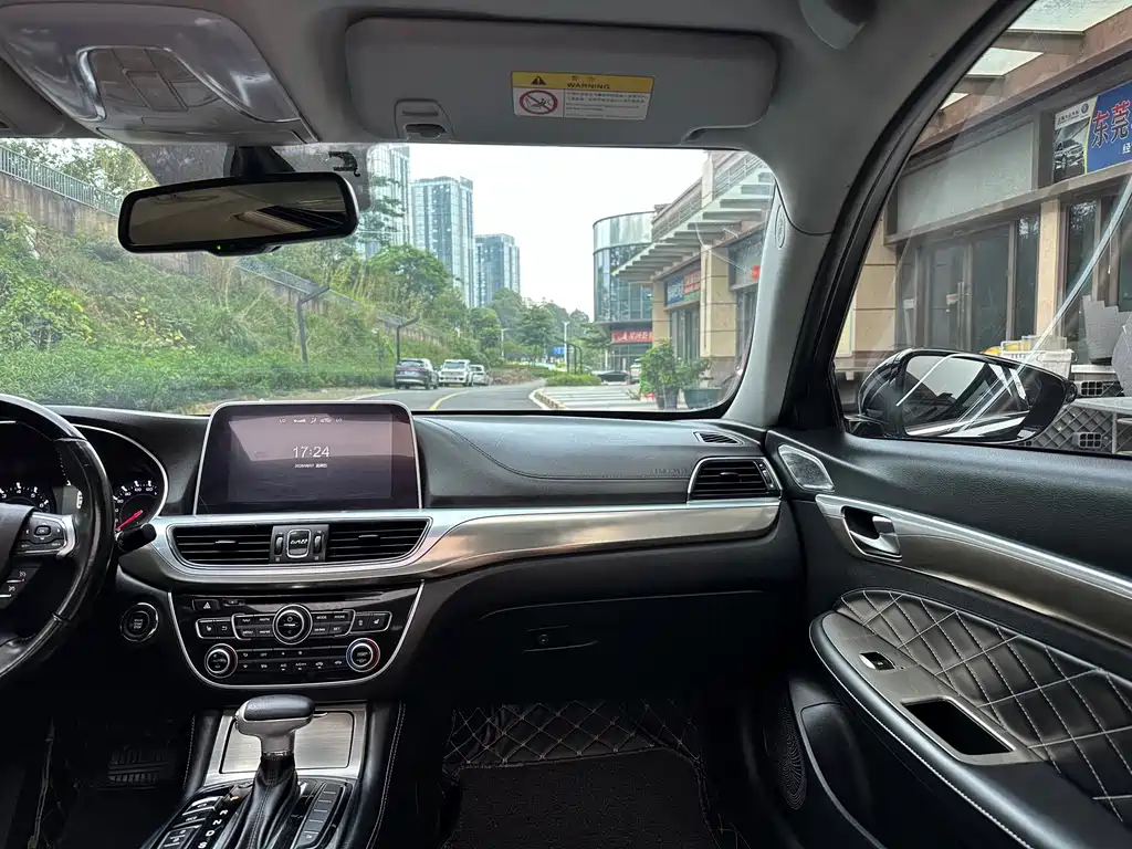 GAC Trumpchi GA8 2018 — фото 16