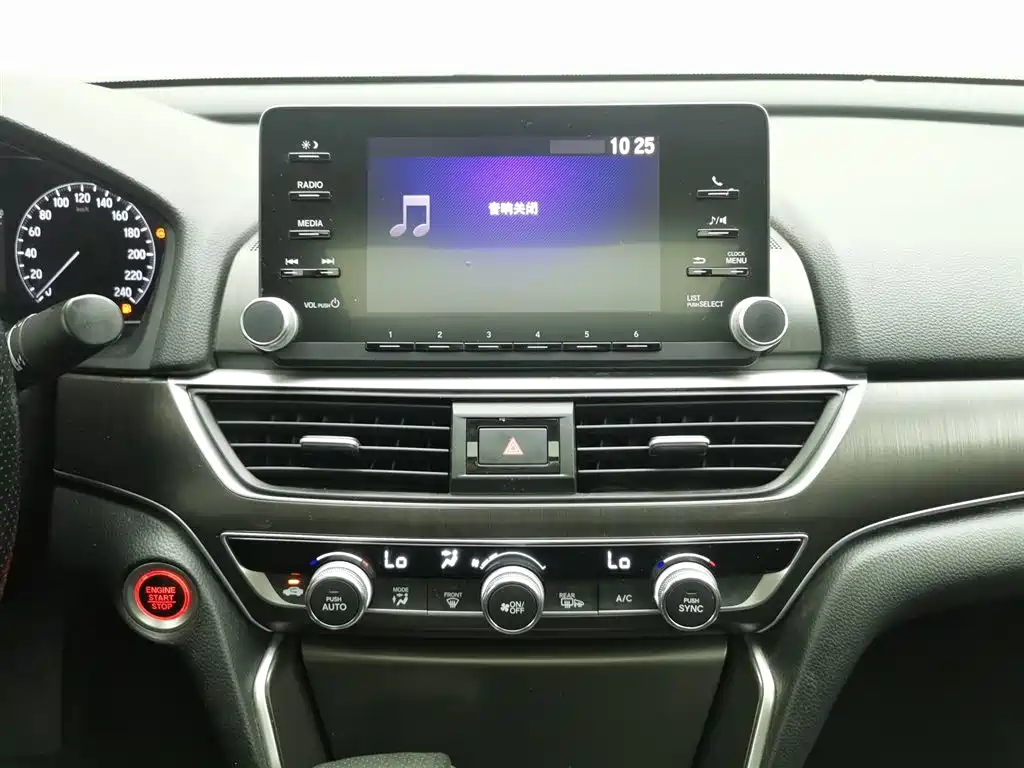 Honda Accord 2019 — фото 12