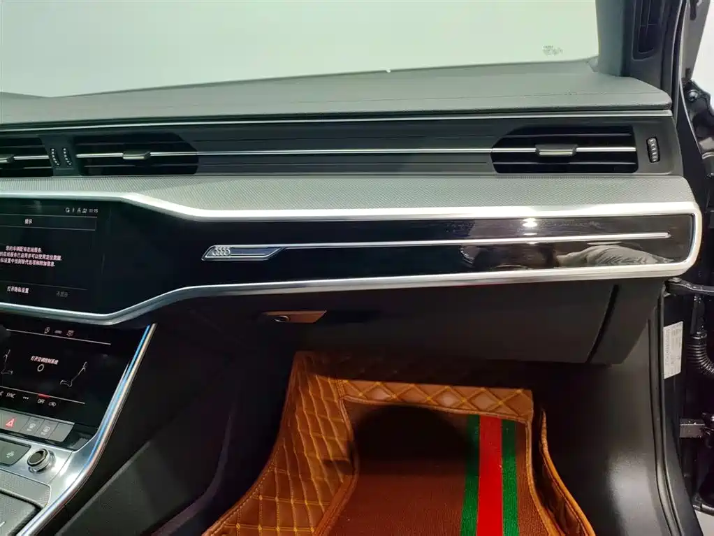 Audi A6L 2021 — фото 12