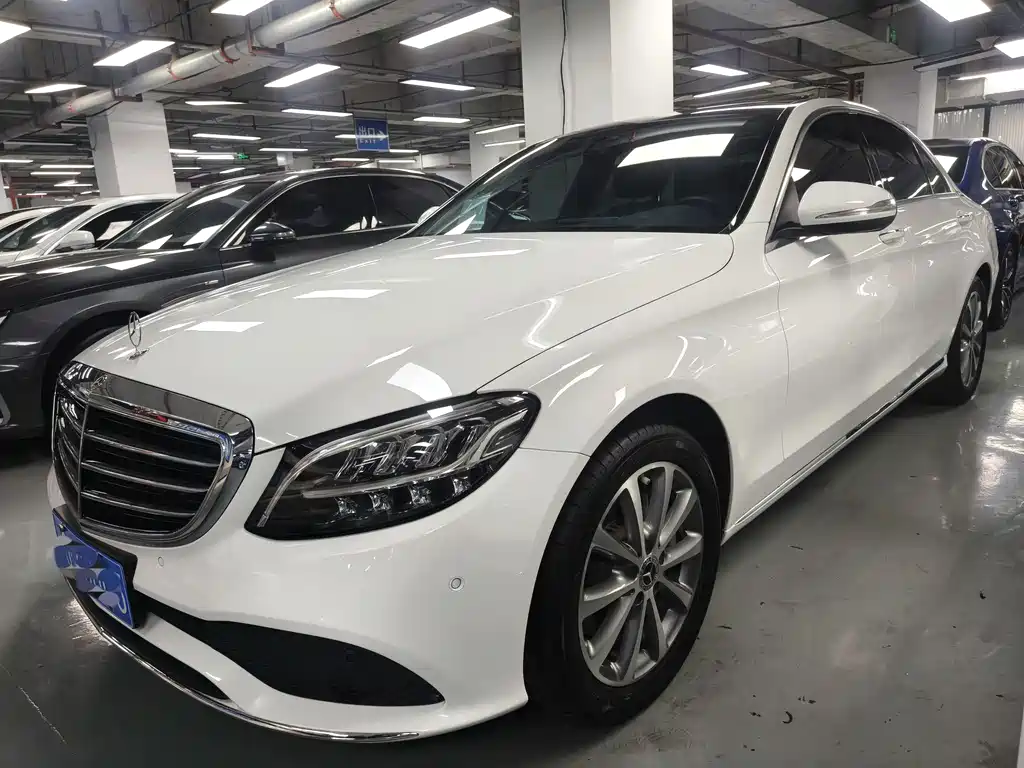 Mercedes-Benz C-Class 2021