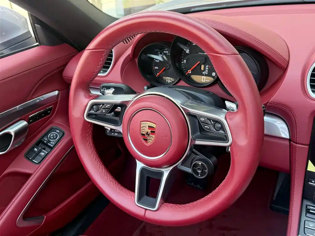 Porsche 718 2025 — фото 11