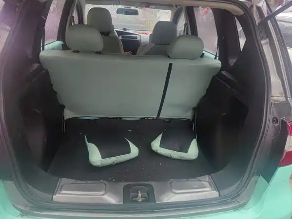 Nissan Livina 2015