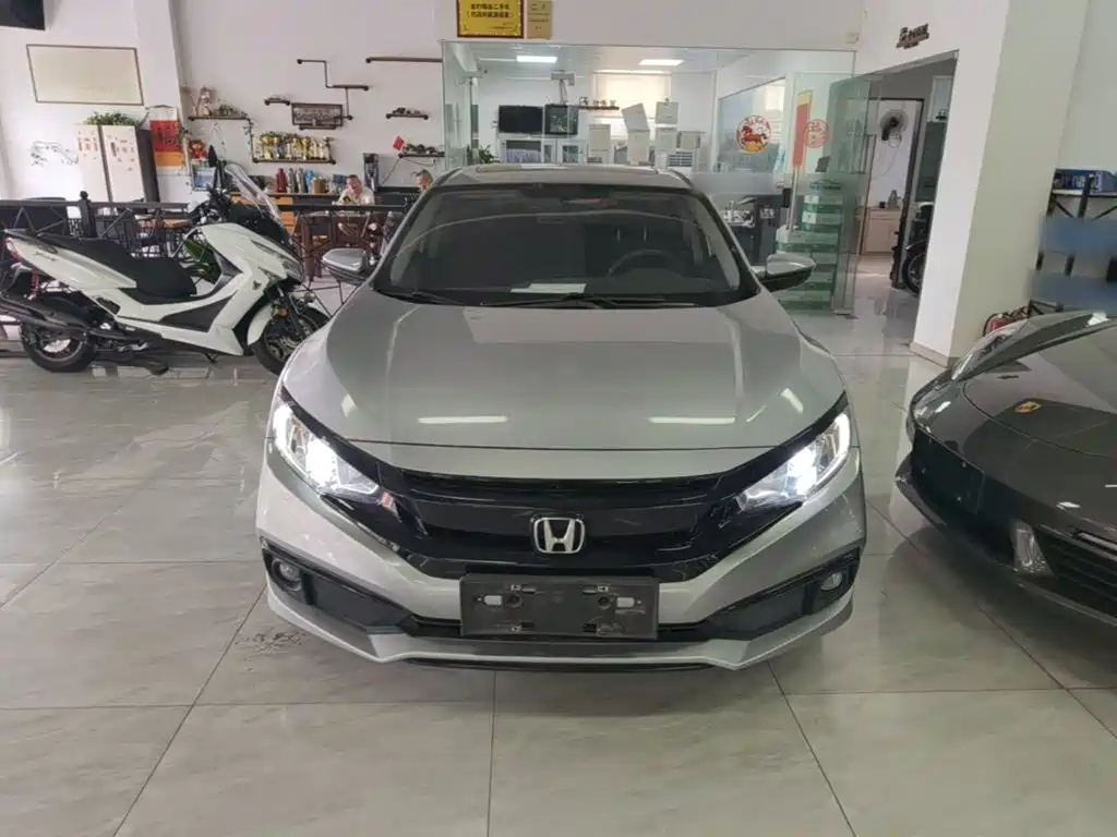 Honda Civic 2020 — фото 3