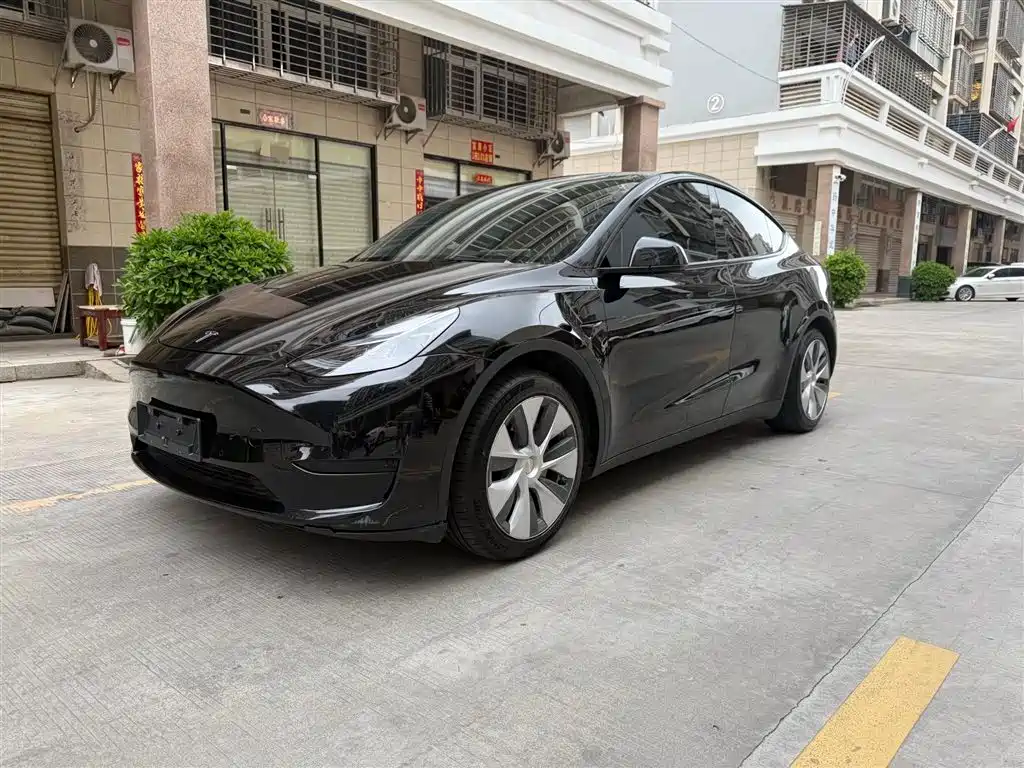 Tesla Model Y 2022 — фото 1