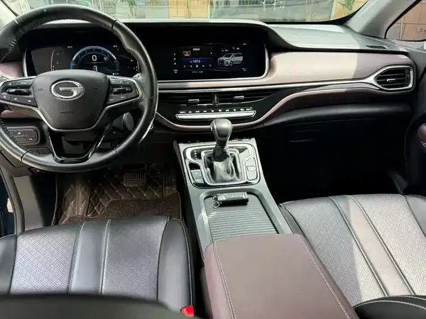 GAC Trumpchi M6 2021