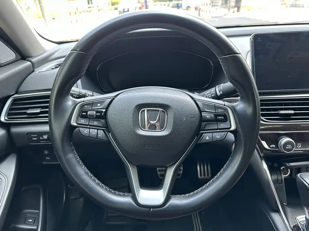 Honda Accord 2023 — фото 13