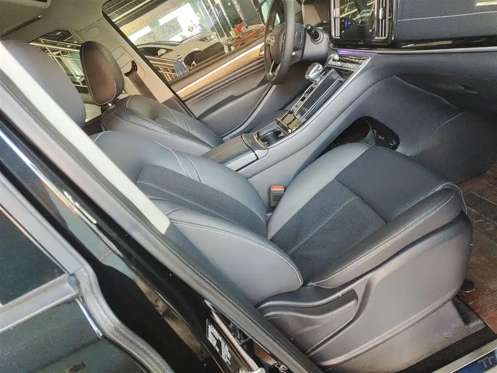 GAC Motor Trumpchi M8 2021 — фото 25
