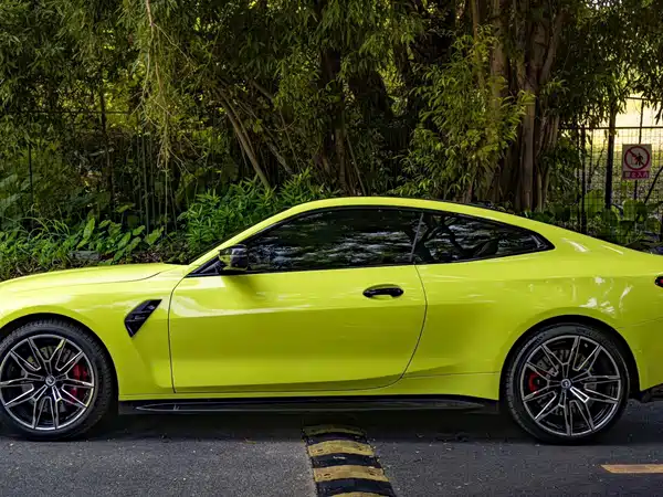 BMW M4 2022