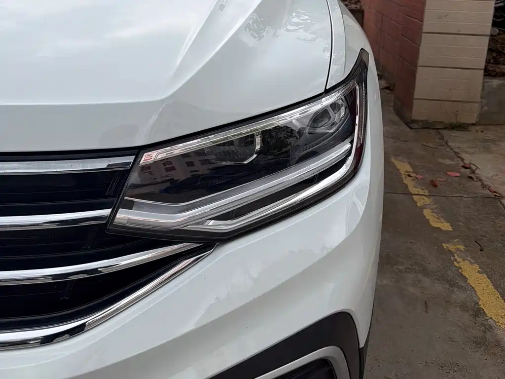 Volkswagen Tiguan L 2023 — фото 14