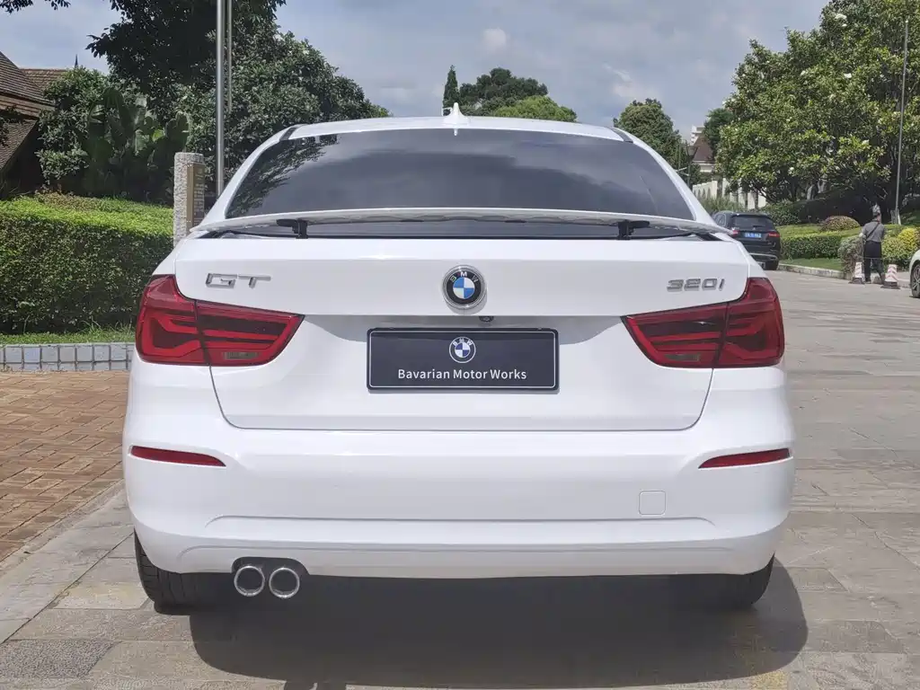 BMW 3 Series GT 2019 — фото 18