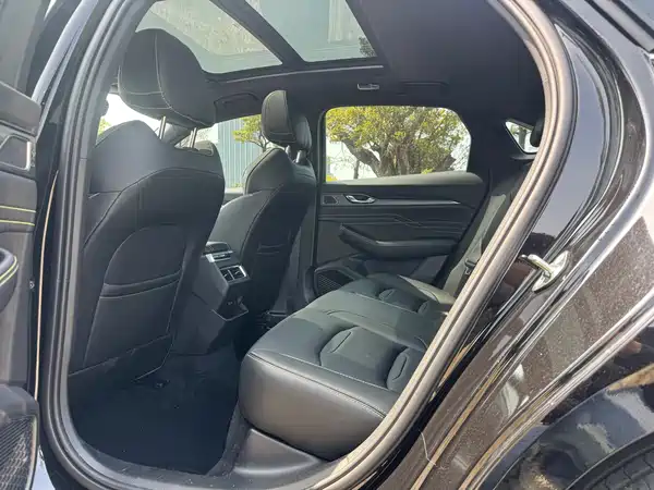 Geely Xingrui 2023
