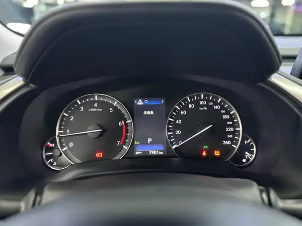 Lexus RX 2022