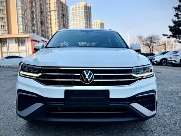 Volkswagen Tiguan L 2023